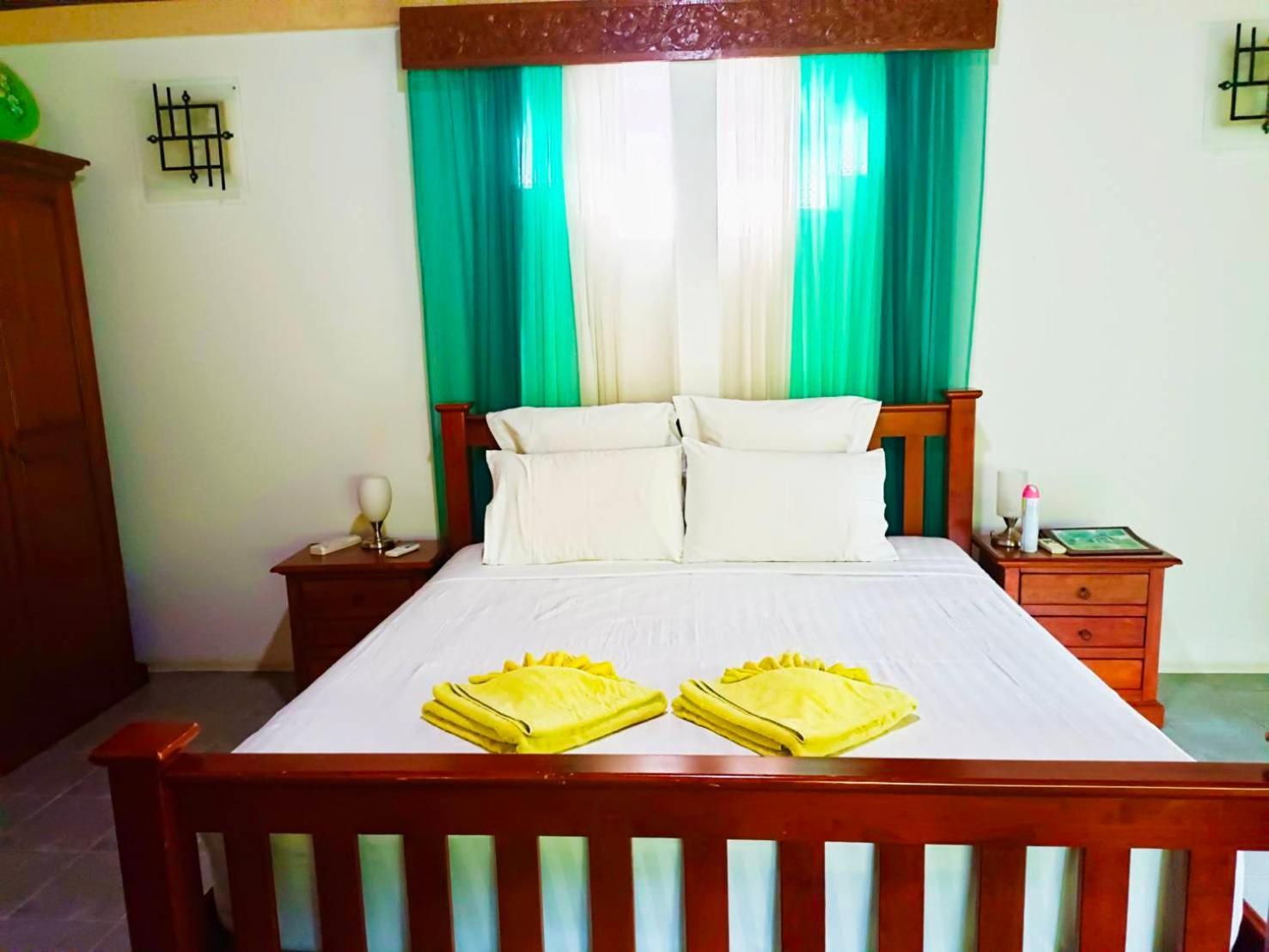 Kingsacre Hotell Nai Yang Beach Eksteriør bilde